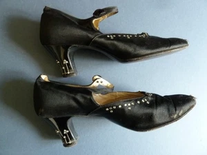 Pair 1920's satin shoes diamanté heels + pair heels + 1 single heel diamanté - Picture 1 of 22