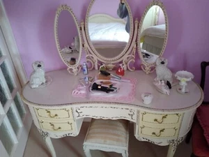 vintage bedroom furniture set used - Picture 1 of 3