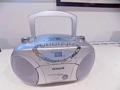 Hitachi CX70UK Stereo CD Radio Cassette Recorder Silver FAULTY Sold as SPARES - Image 1 of 4