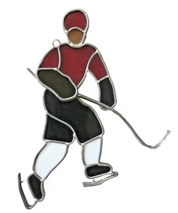 VINTAGE STAINED GLASS HOCKEY PLAYER RED BLACK WHITE SUN CATCHER WINDOW ORNAMENT - Picture 1 of 9