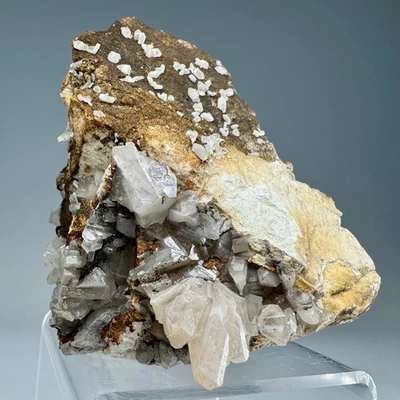Cerussite: Doping Mine, Gongcheng Co., Guilin, Guangxi, China - Image 1 of 4