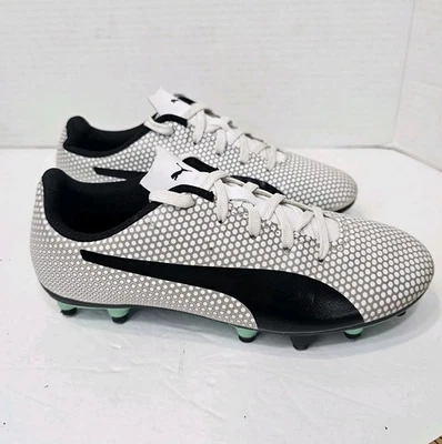 Botines PUMA Talla 2.5Y Blanco/Verde Spirit FG JR Tierra Firme Excelente Estado  Foto 1 de 4