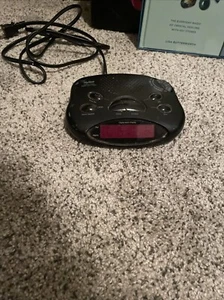 early 2000’s vintage alarm clock radio - Picture 1 of 4