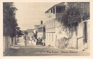 Bahamas - NASSAU - East Street - REAL PHOTO - Publ. unknown - Picture 1 of 2