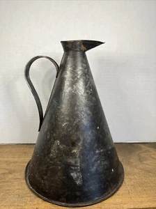 Vintage Estate Sale Rustic Metal Can Vase Vintage Jug Farmhouse Decor - Picture 1 of 9