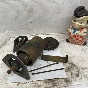 LUCAS 12V Generator 22715E C40 - 4 '67 Austin MG Triumph Sunbeam Parts - Picture 1 of 24