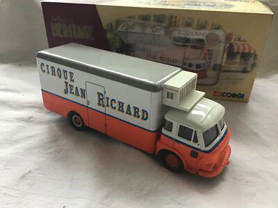 Corgi Heritage 1/50 scale EX70908 Saviem JL20 fourgon  ' JEAN RICHARD CIRCUS ' - Image 1 of 4