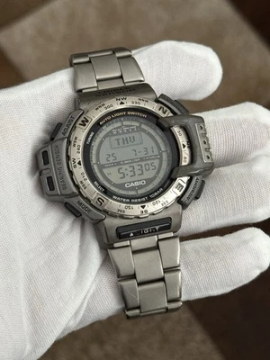 Reloj deportivo vintage Casio Pro Trek PRT-411 triple sensor titanio para hombre JDM 90s Foto 1 de 4