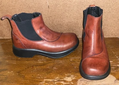 Bota Feminina de Couro Dansko Tamanho UE 36/EUA 5 Biqueira Quadrada - Imagem 1 de 4