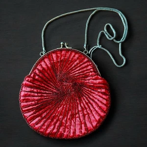 Magid Beaded Purse Red Evening Handbag Gold Chain Strap Kisslock Clasp Vintage - Picture 1 of 12