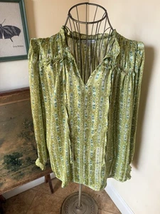 Anthropologie Maison D'Amelie Damen Large grün Blumen Top Bluse seidig - Bild 1 von 8
