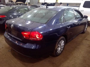 Alternator Bosch Manufacturer Fits 05-14 JETTA 6859136 - Picture 1 of 12