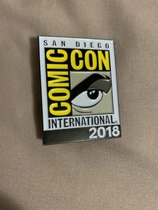 SDCC 2018 San Diego Comic Con International Official Attendee Merch Emaille Pin - Bild 1 von 3
