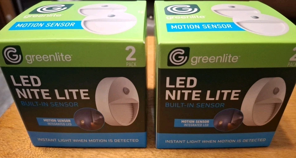 LED Nite Lite Box Of 2 Lights Motion Sensor Auto On/Off Greenlite ( NOS )