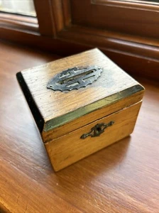 North London Railway, Reads Weighing Chair Money Box pre 1922 With Coins - Picture 1 of 12