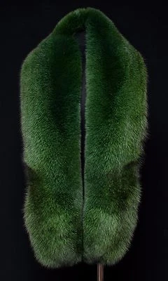 Royal Saga Furs Emerald Green Fox Massive Handmade Stole Boa Shoulder Wrap 70" - Image 1 of 3