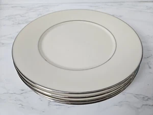Cuatro platos de ensalada Lenox Cosmopolitan Collection Maywood 8 1/4" borde platino #44G - Imagen 1 de 10
