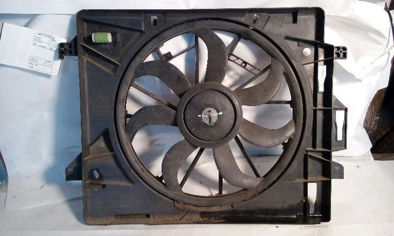 08-20 Dodge Caravan Ventilador Radiador Motor Ventilador Conjunto 08-16 Chrysler Town Country  Foto 1 de 4