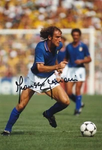 Football - Francesco Graziani - Hand Signed 12x8 Inch Photograph - Italy - COA - Picture 1 of 1