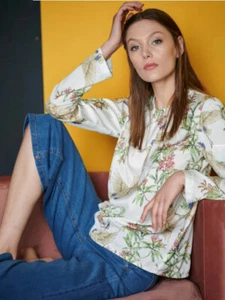Blusa señora con estampado asiático y pliegues en cuello de pie talla 44 - Imagen 1 de 6