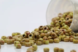 Miyuki Round Rocailles 8/0 Seed Beads - 30grs Bag Various colors - PS46 - Picture 1 of 11