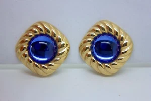 Vintage Gold Tone Royal Blue Cabochon Clip On Earrings Elegant Princess Style - Picture 1 of 6