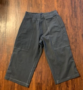 Lululemon Women's Gray Align Wide Leg Crop Size Small - Picture 1 of 5