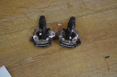 Shimano PD-M520 Double-Sided SPD Clipless MTB Pedals ( Read Description ) - Image 1 of 4