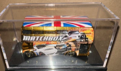 Matchbox 2013 60° Anniversario Routemaster® Bus Vetrina Oro RARO - Immagine 1 di 4