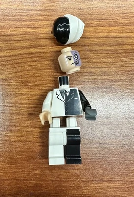 Lego: Batman - Two-Face 7781 Minifigure BRAND NEW NEVER ASSEMBLED - Image 1 of 4