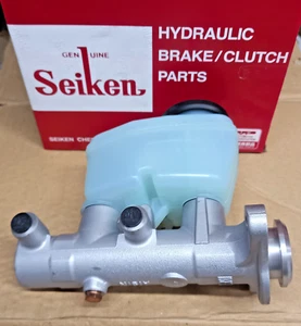 Brake Master Cylinder Fits For Toyota Land Cruiser FZJ80 FJ80 HZJ81 HDJ81 - Picture 1 of 11