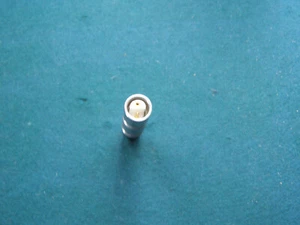 9 Stück LEMO Buchsen (Stecker) F - Male   2 Polig Größe  2 - Foto 1 di 2