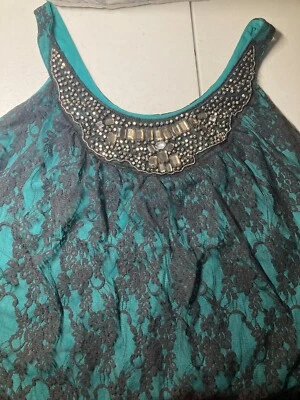 Camiseta sin mangas Lane Bryant forrada adornada con encaje talla 18/20 Foto 1 de 4