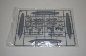 TRUMPETER A-4F SKYHAWK 02267 ⭐TEILE⭐ ANGUSS M-KRAFTSTOFFTANKS + PYLONE 1/32 - Bild 1 von 3