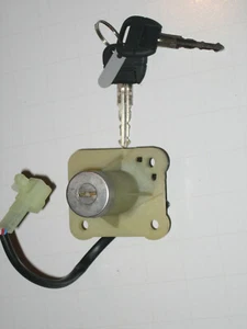 Rover 800 MK1 Kofferraumschloss & 2 Schlüssel Teilenummer 252850  - Bild 1 von 3