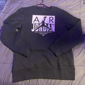 Jordan Kids' Black and White Sweatshirt, Black, M - Picture 1 of 3