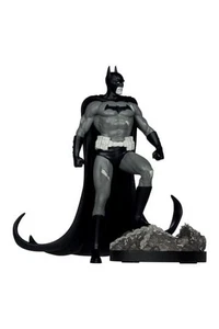 DC Direktstatue 1/10 Batman von Bjorn Barends (schwarz weiß) 18 cm - Bild 1 von 10