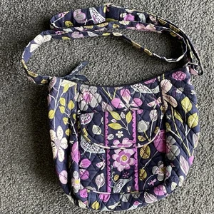 Vera Bradley Damen kleine lila Blumen Nachtigall Design Crossbody 9x9x7 - Bild 1 von 7