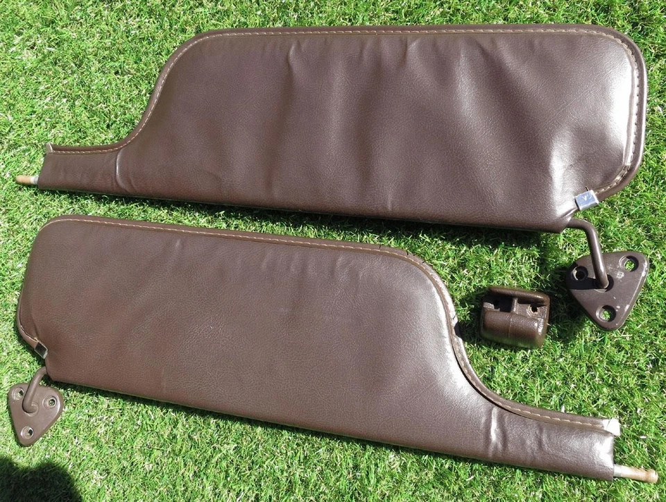 '82-83 克莱斯勒 LeBaron 可调式遮阳板 棕色 Mark Cross 原始设备制造商 — 第 1/4 张图片