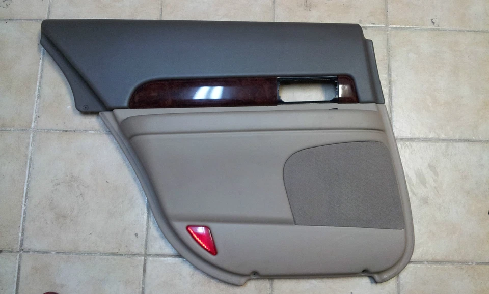 PANEL PUERTA TRASERA IZQUIERDA LINCOLN LS 2W435427407 PERGAMINO OSCURO 2000 2001 2002 Foto 1 de 4