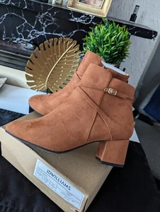 Ladies Shoes Block Heel Size 7 Suede  - Picture 1 of 6