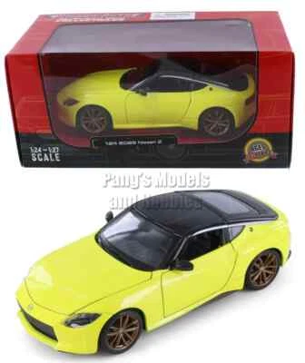Nissan Fairlady Z 2023 escala 1/24 modelo diecast por Showcasts con caja - amarillo Foto 1 de 4