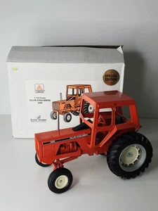 Modelos a escala - Tractor Allis-Chalmers 200 - Louisville Farm Show - Diecast 1:16 - Imagen 1 de 19