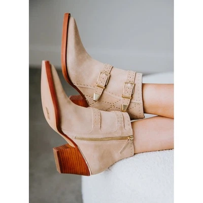 Dolce Vita Ronnie Western Bootie in Camel Suede Size 6 - Image 1 of 4