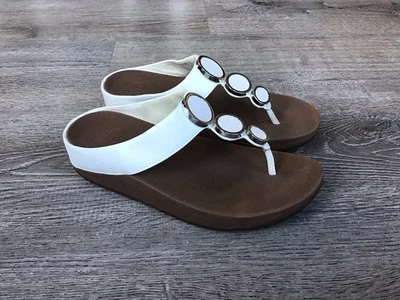 Sandalias FitFlop para mujer 8 halo ribete metálico chanclas puntera-poste cuña 142-194 Foto 1 de 4