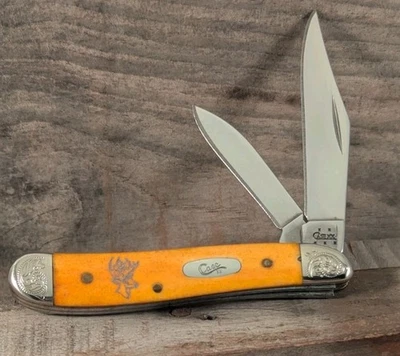 2005 Case XX Deer Etch Smooth Orange Bone 2.875" Scrolled Peanut 6220 SS - Image 1 of 4