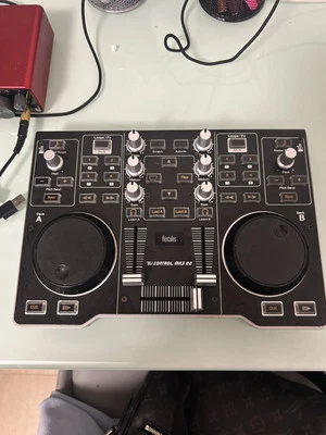 DJ CONSOLE Hercules Mp3 e2 (2010) - Immagine 1 di 4