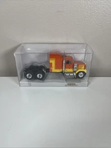 Brekina - GMC General - USA US Truck Orange E8 - Picture 1 of 4