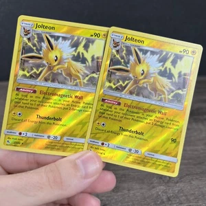 Jolteon 23/68 Reverse Holo Rare Hidden Fates Pokemon Card 2 Near Mint - Picture 1 of 4