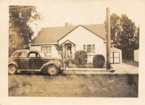 "Harold & Mabel" Ford Car, House Calgary, Alberta, Canada c1940s Vintage Photo - Picture 1 of 1